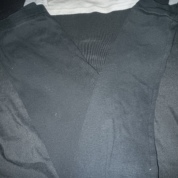 Boys size 8, DCJustice League pajama set - Picture 3 of 4